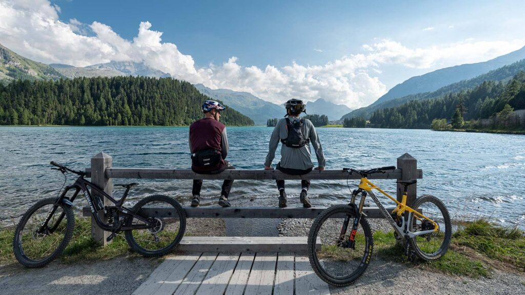 Fahrräder und E-Bikes können Sie bei unseren Partnergeschäften vor Ort mieten